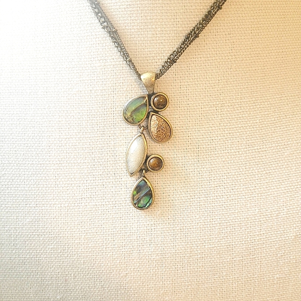 Lia Sophia necklace